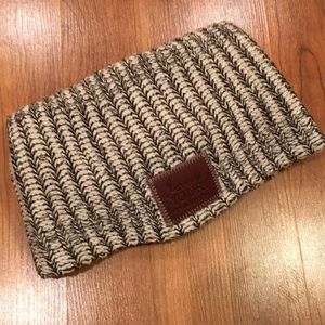 {Love Your Melon} Grey Speckled Beanie